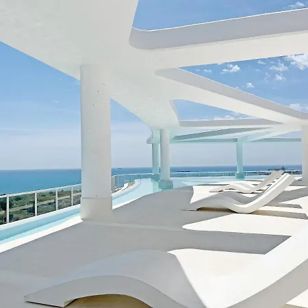 Global Properties, Moderno Con Terraza En Gran Canet *