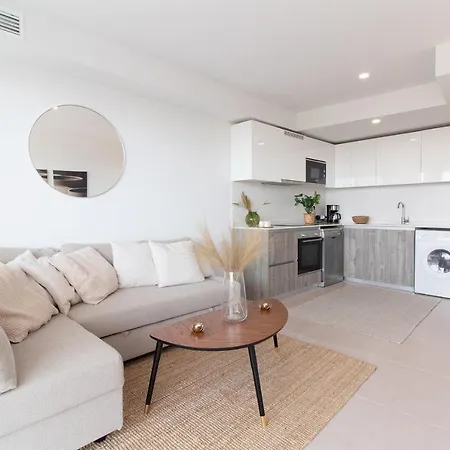 Global Properties, Moderno Con Terraza En Gran Canet Apartment *
