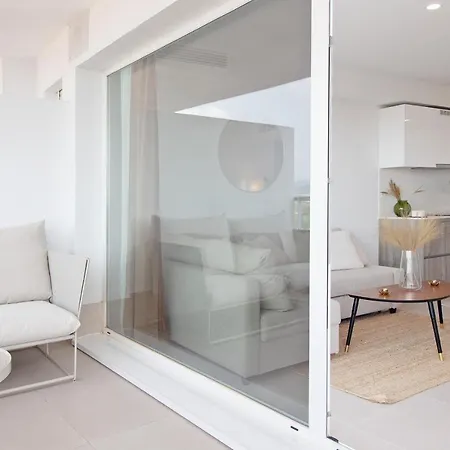 Global Properties, Moderno Con Terraza En Gran Canet Apartment *