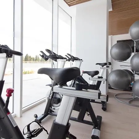 Global Properties, Moderno Con Terraza En Gran Canet *