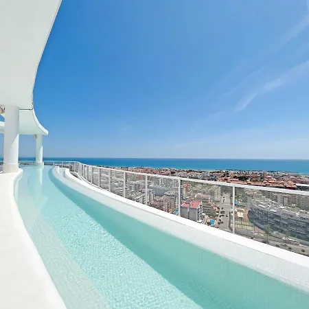 Global Properties, Moderno Con Terraza En Gran Canet